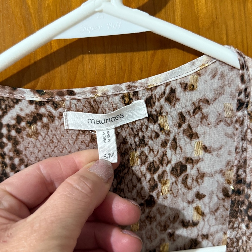Maurices Beige Snakeskin Tunicsz small - Picture 2 of 3
